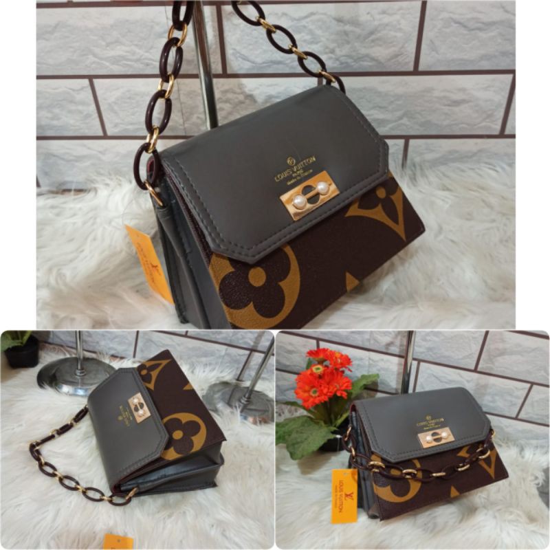 Tas Selempang wanita limitid edition,Tas Slingbag Wanita,Tas Wanita kekinian