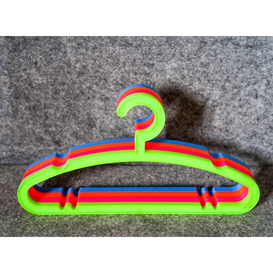 Hanger Baju Bahan Plastik Tebal - Gantungan Baju Warna