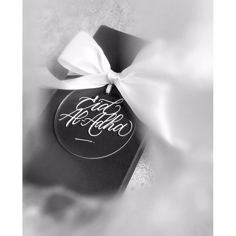 

Custom Calligraphy Round Acrylic Tag Akrilik Lingkaran