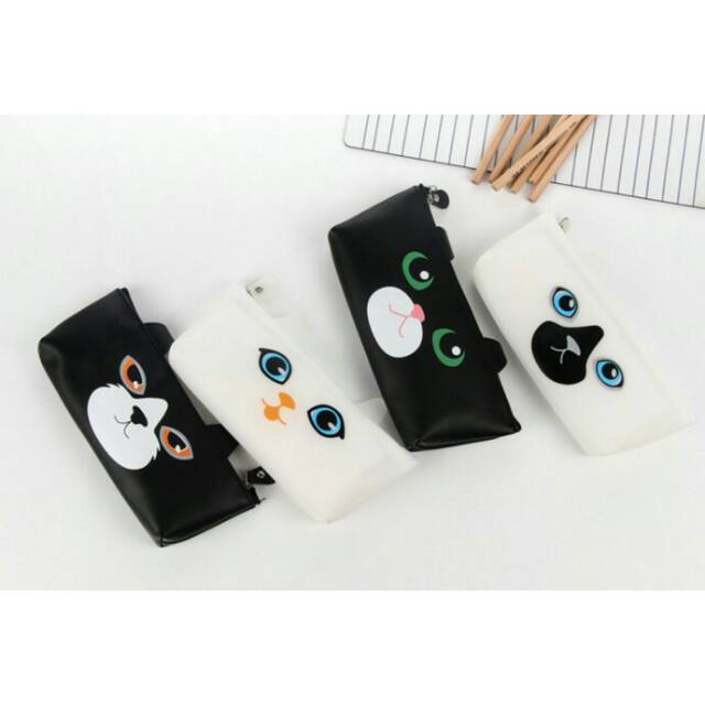 

Tempat Pensil Silikon Muka Kucing