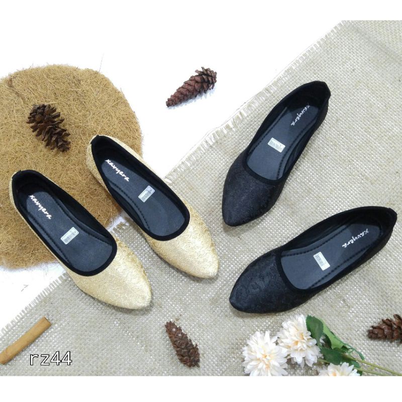 Borneoxavyera  Sepatu Flatshoes Azeera rz44 Sepatu Flat Keren Kekinian Bahan Kanvas Premium