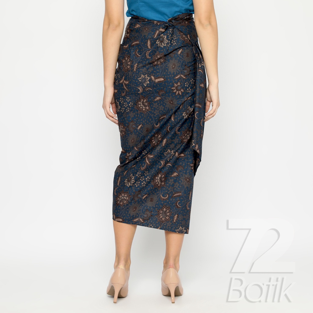 ROK BATIK SPAN Skirt Lilit Kebaya Instan Modern Wanita Motif Kembang Biru 725332 Cap 72 - Rok Batik Lilit Bawahan Skirt Kamen Kebaya Songket Batik Panjang Plisket Span Instan Jadi Bali Lembaran Premium Modern Untuk Wanita Kondangan