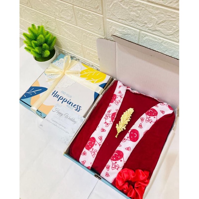 

Hampers Handuk Kimono/ Kado Pernikahan Handuk Kimono/ Kado Ulang Tahun Cewek/ Anniversary