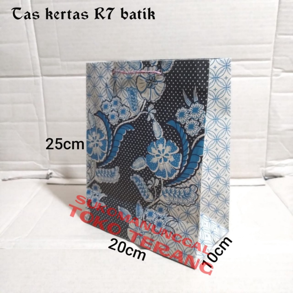 

Isi 12pc Paperbag R7 batik lusinan / tas kertas motif batik 20 x 25 / tas kertas batik / paperbag SMJ