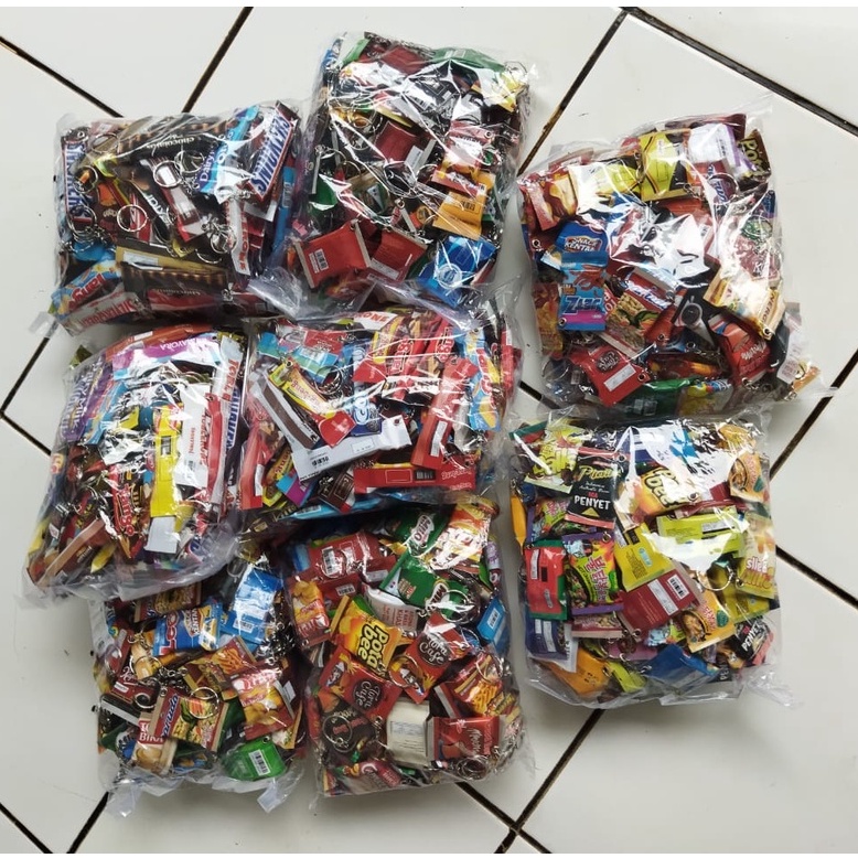 1 Paket Gantungan kunci Motif SNACK Isi 100 pcs 50 pcs 30 pcs / Souvenir Pernikahan Viral Kekinian Murah