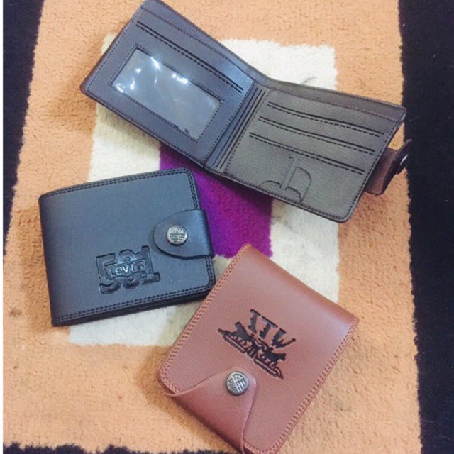 dompet lipat pria bahan kulit sinteyis lokal colombo pake kancing dan polos ukutan standar #dompet #dompetlipat #dompetkancing #dompetpria #dompetcowok #dompetlokal