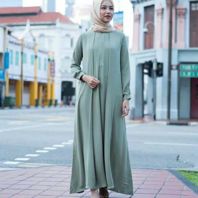 essential dress by Pulchra gallery