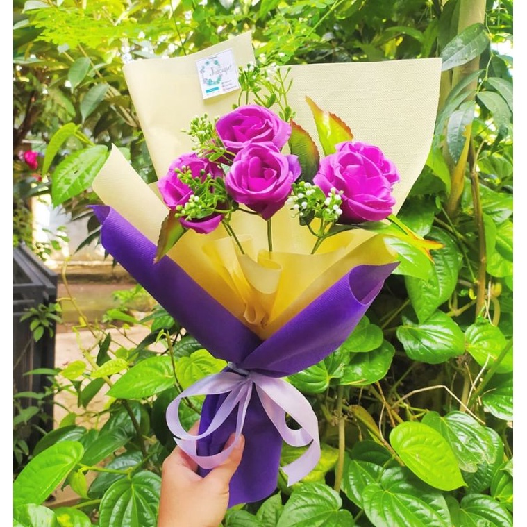 Buket BUNGA UNGU cantik hadiah pacar anniversary/paket/bingkisan Snack Ulang Tahun/Ultah/ Wisuda/Kado/Hadiah/ ANNIVERSARY / CEWE