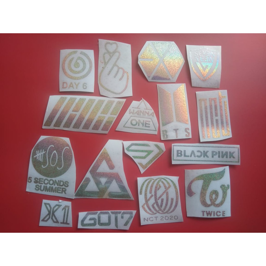 

stiker hologram kpop custom tulis stiker exo bts ikon ntc twice seventeen super junior day6 X1