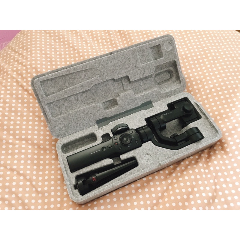 SECOND Gimbal Stabilizer Zhiyun Smooth 4 for Smartphone