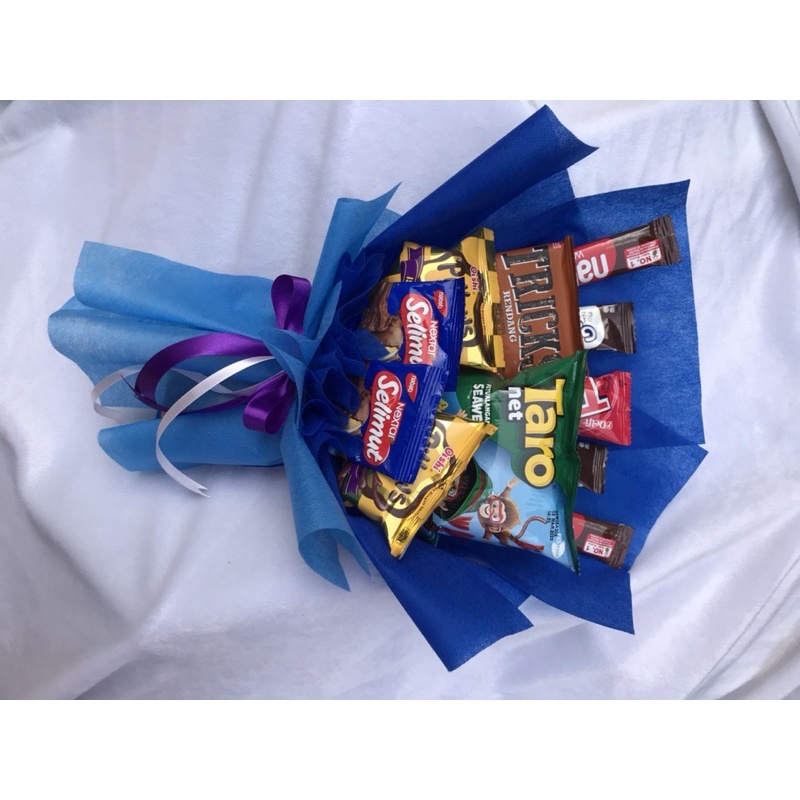 

REQUEST BUKET 25k Buket snack murah buket wisuda 25k wrapp premium