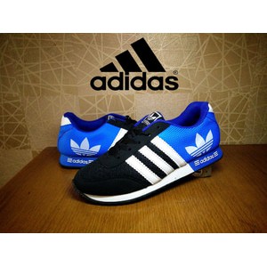 1022 - sepatu sport adidas Neo V Racer hitam biru / casual pria