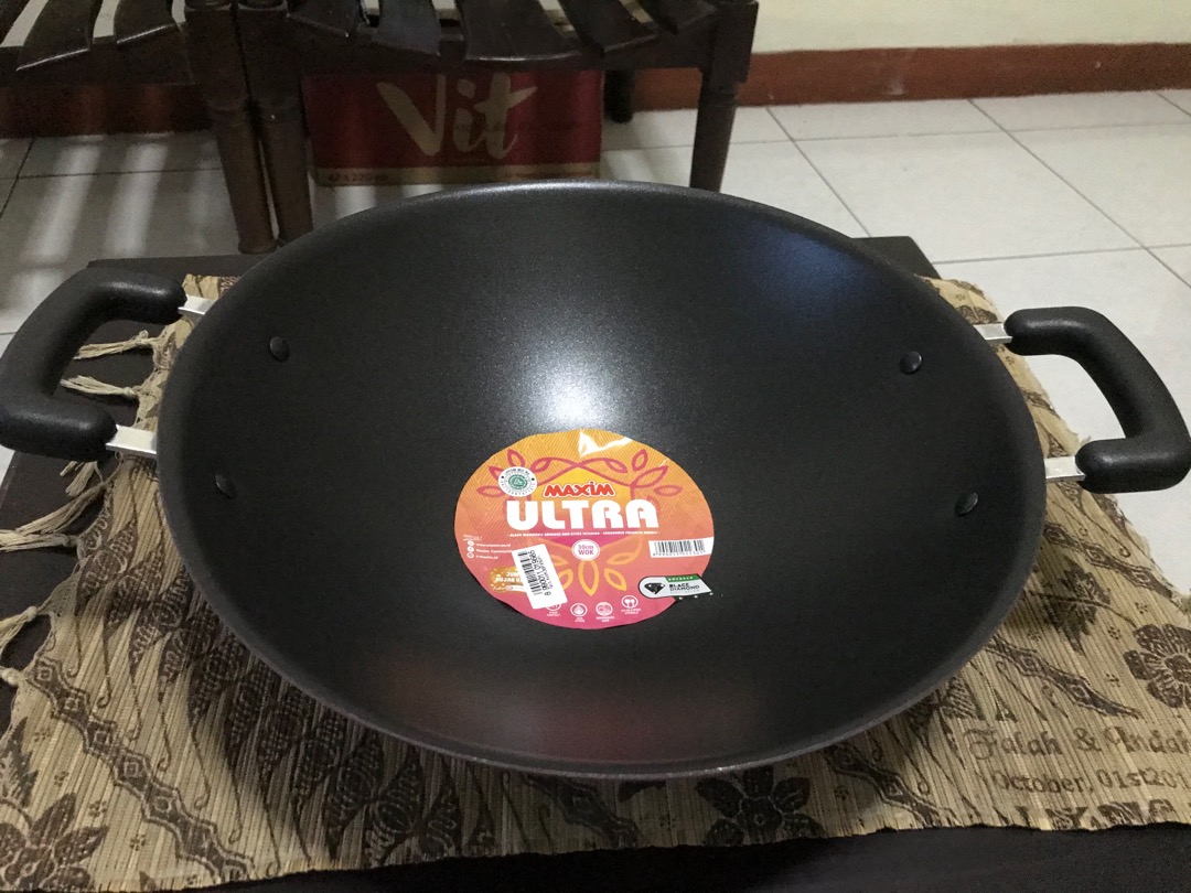 Maxim Ultra Pink Wajan Penggorengan Teflon Anti Lengket 30cm Wok