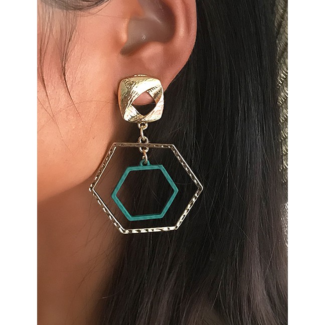 LRC Anting Tusuk Fashion Gold Geometric Hexagon Openwork Earrings F63460