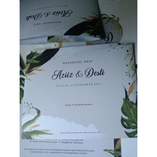 

Undangan pernikahan unik klasik elegan dan cantik