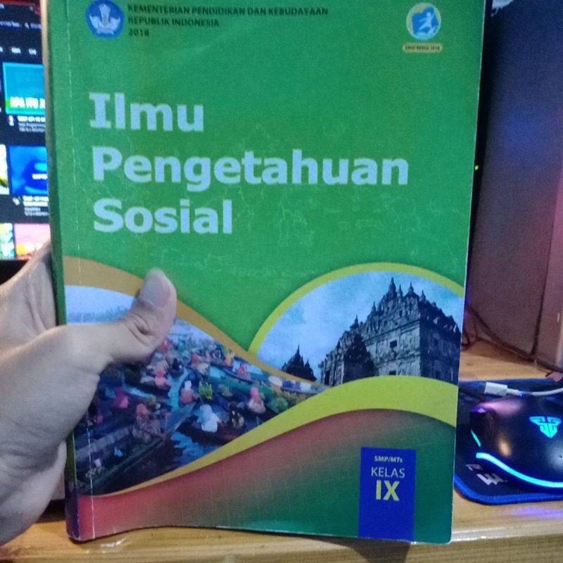 

Buku IPS kelas 9/IX Revisi 2018