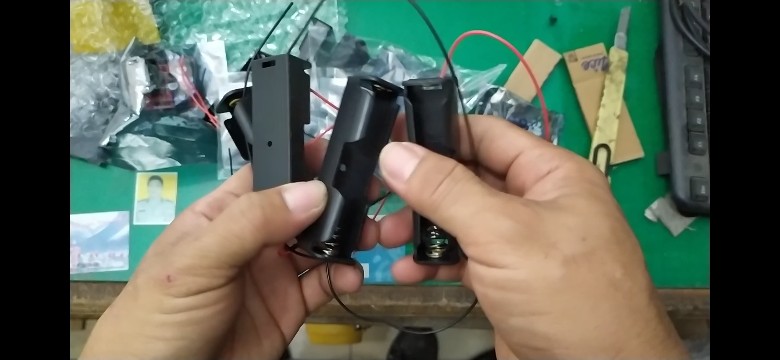 1x 2x 3x 4x 18650 Battery Case Holder 3.7v Plastic Battery Storage Box Case Holder Leads With Storage Box With Wire Lead