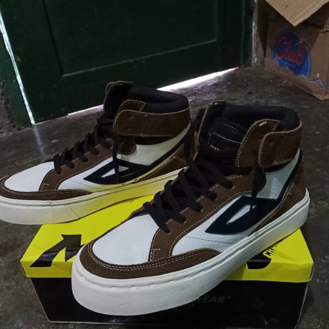 Sepatu Lokal Matildha seri GRIZZLY (Limited edition)