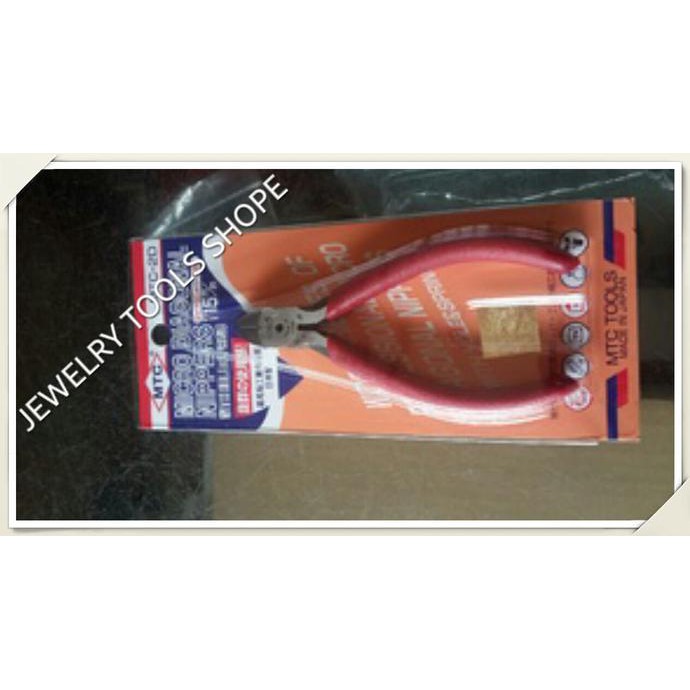 

GUNTING EMAS (ALAT TUKANG EMAS)