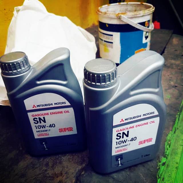 Oli Mitsubishi utk mesin Bensin 10W - 40