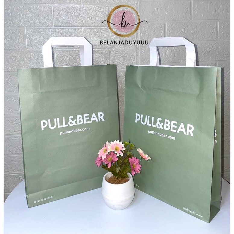 Paper Bag Pull&amp;Bear Pembungkus Kado