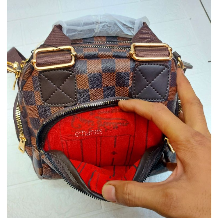 TAS WANITA LV 1002