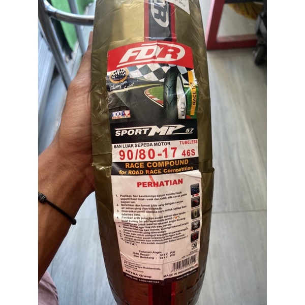 BAN FDR SPORT MP 57 90/80 RING 17 RACE COMPOUND