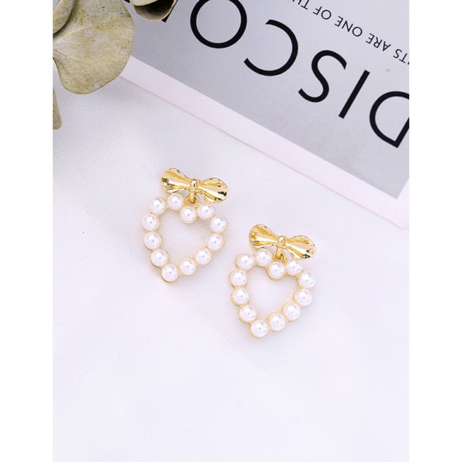 LRC Anting Tusuk Fashion Gold Heart-shaped Pearl Earrings In Sterling Silver D03295