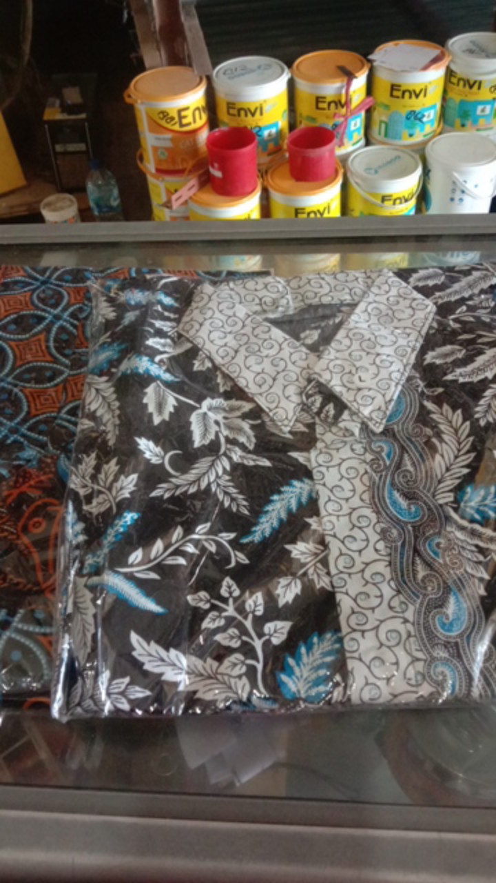 Hem Kemeja Baju Batik Lengan Pendek Fashion Pakaian Kerja Pria Cowo Cowok Laki Laki Pekalongan