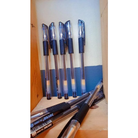 

pulpen jel . isi 12