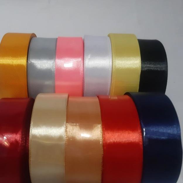 

PITA SATIN 1 INCH / 2.5 CM - Merah, 6 roll