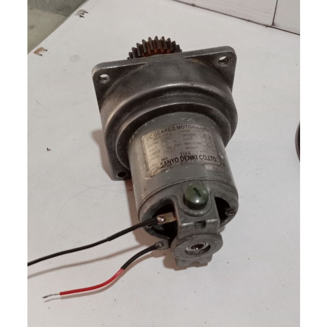 Dc Motor Gearbox 24V 40Watt Ratio 1 : 35.4 60Rpm