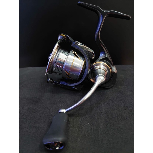 Reel Daiwa Luvias 20 LT 2000S-XH|Kolam|lomba|Casting|Ultralight