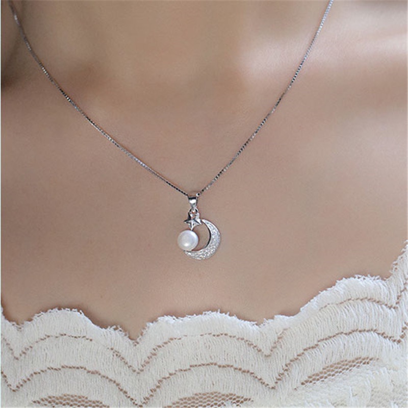 [Ready Stock]Fashion Silver Plated Simple Graceful Pearl Star and Moon Pendant Necklace