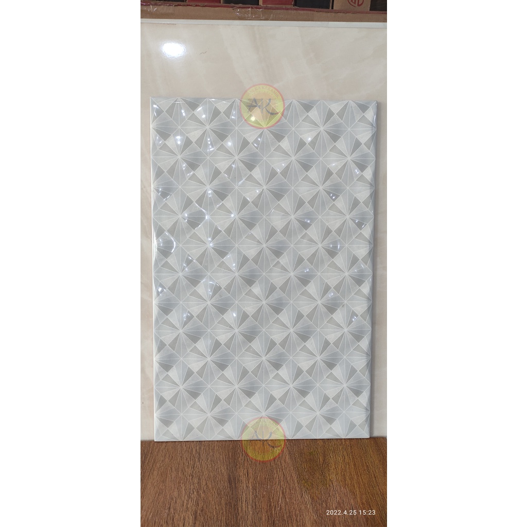 Keramik Dinding Motif 3D Timbul Gelombang Glossy 25x40 Illusion Grey