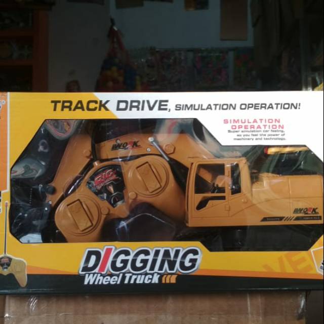 RC excavator