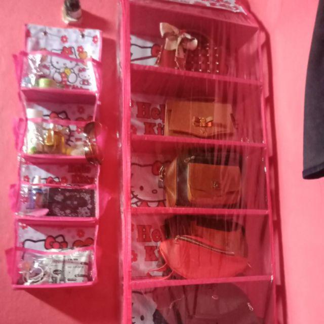 Rak Kosmetik Karakter