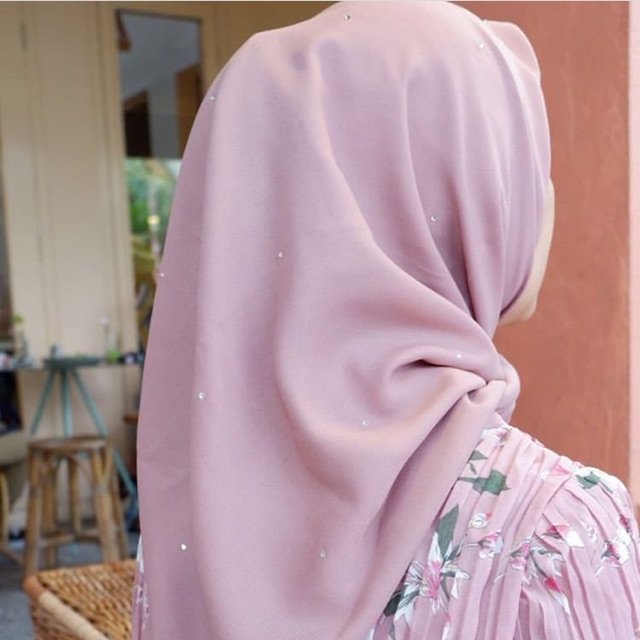 NEW JILBAB SEGI EMPAT SWAROVSKI FULL/ JILBAB SQUARE/ HIJAB SWAROVSKI VOAL / NA POCUT LOOK LIKE