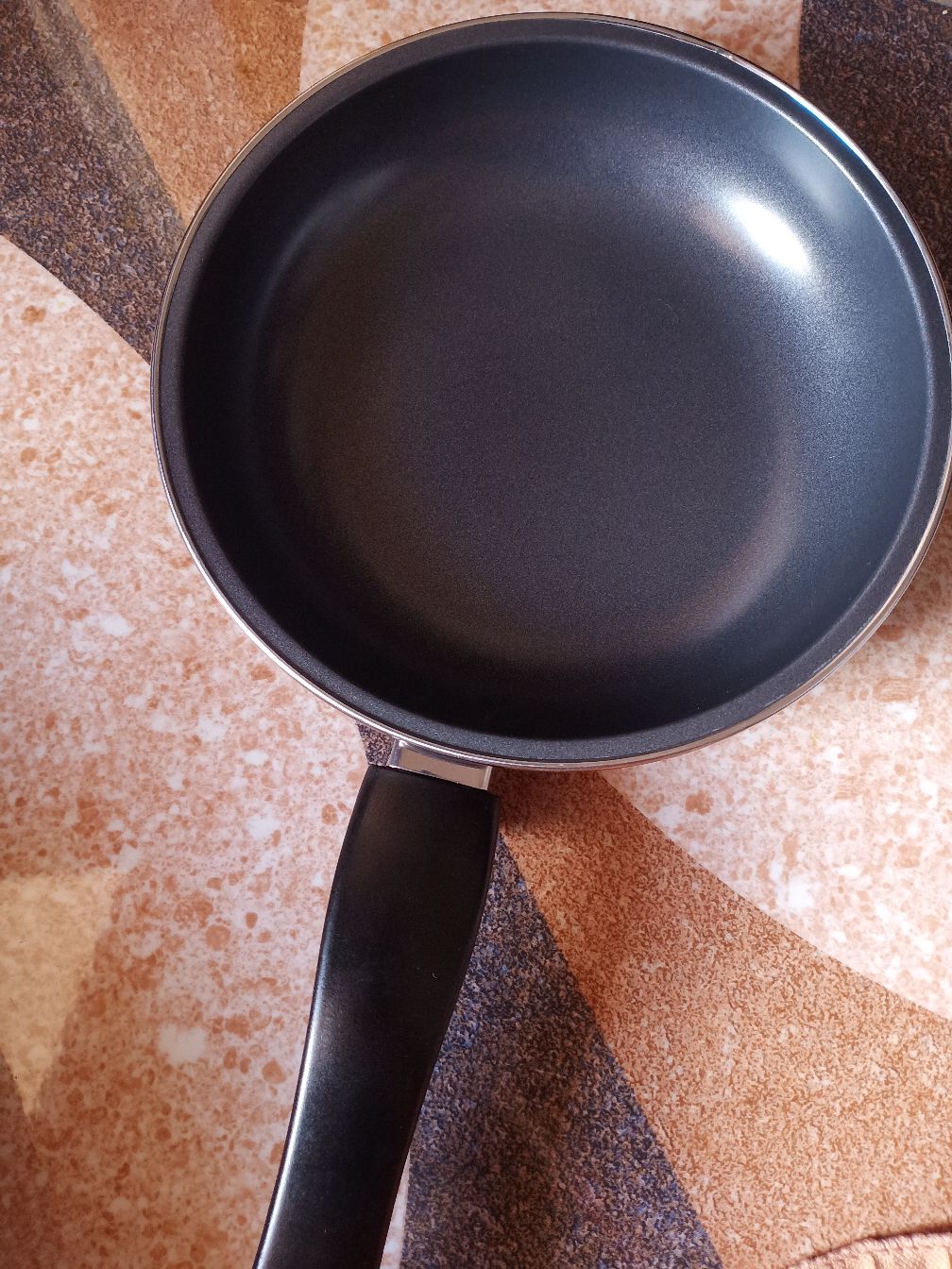 Maspion Wajan Teflon Frypan Set 2 Pcs - 18 Cm & 23 Cm