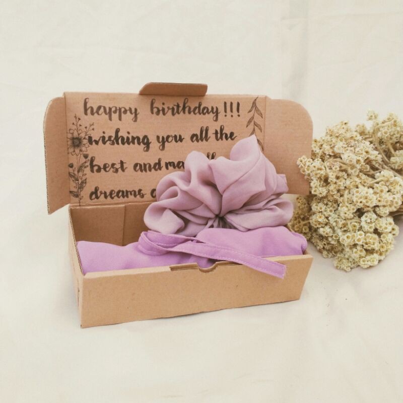 

GIFT BOX/GIFT BIRTHDAY/KADO BOX/HAMPERS/PASHMINA CERUTY BABYDOLL