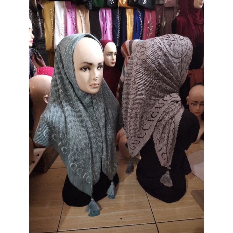 HIJAB SEGI EMPAT PLISKET JAMBUL/BANDUL PRINTING PRODUK ASLI AZARA