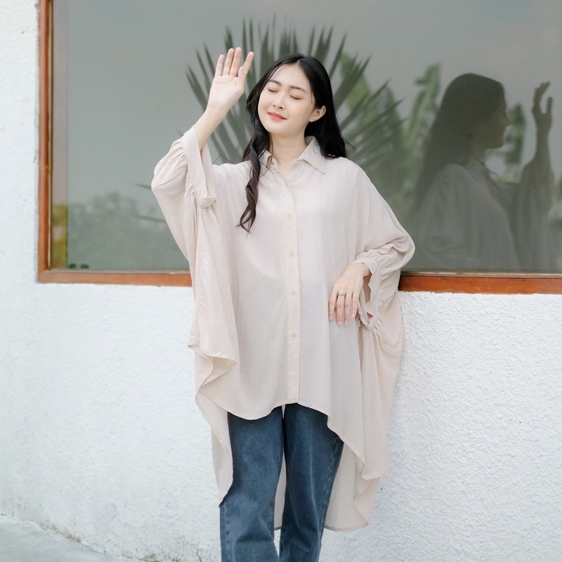 Wyn Batwing Oversized Shirt - Kemeja Batwing Oversize - Formeeoutfit