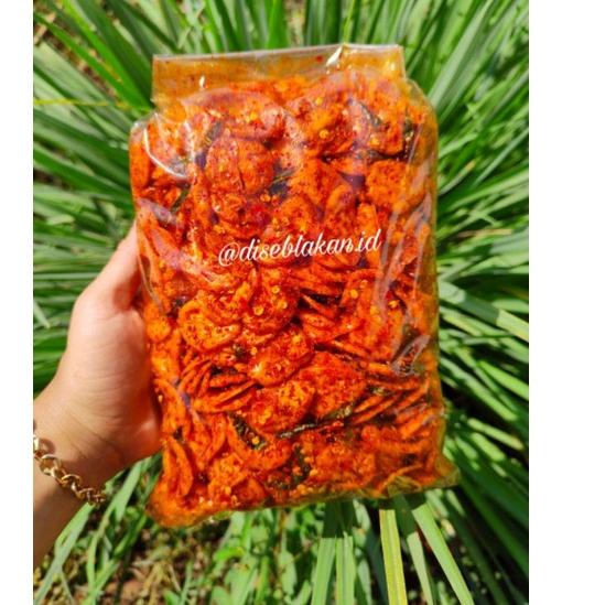 

Spesial Edition--kerupuk seblak seblak bantat pedas daun jeruk isi 500gram
