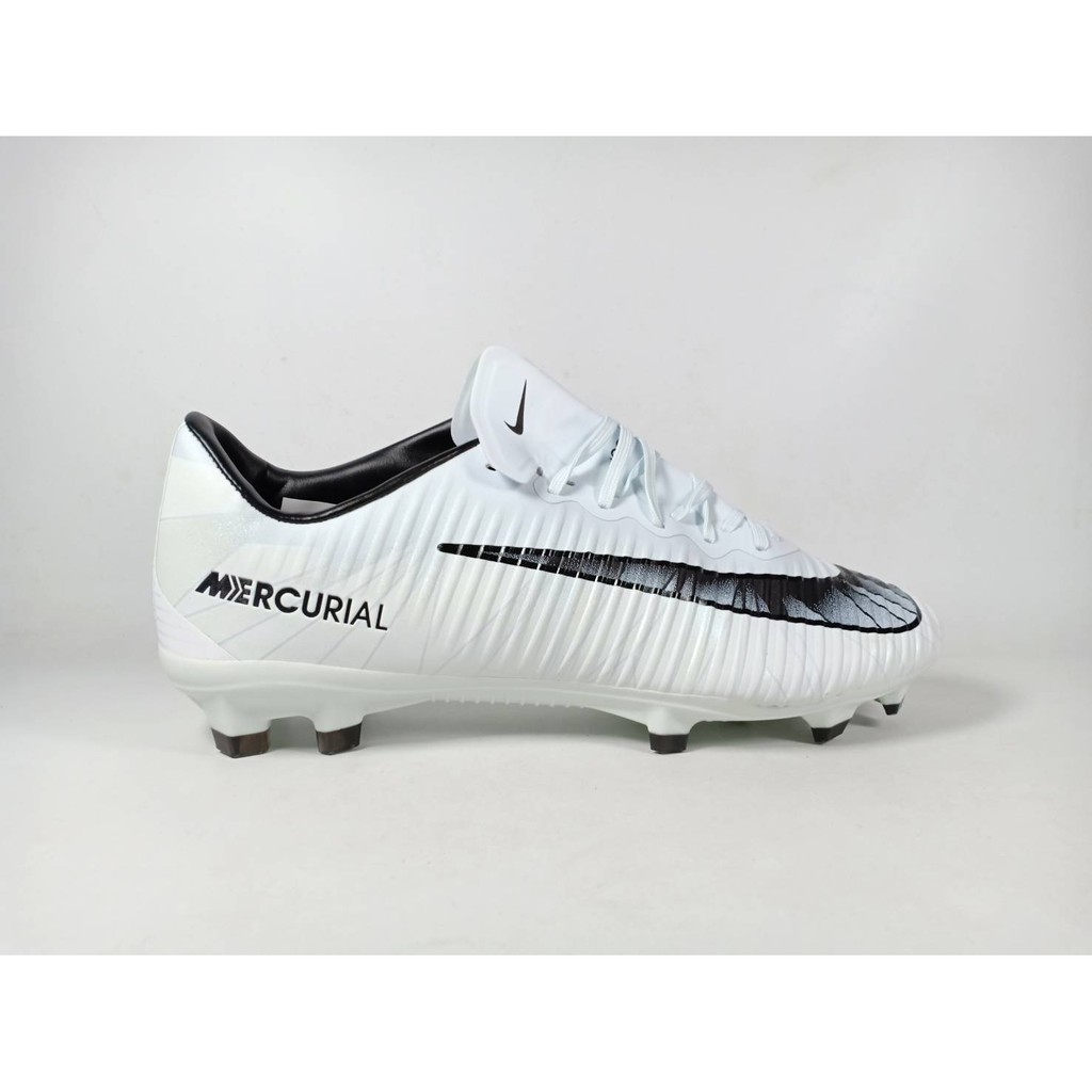 mercurial vapor white