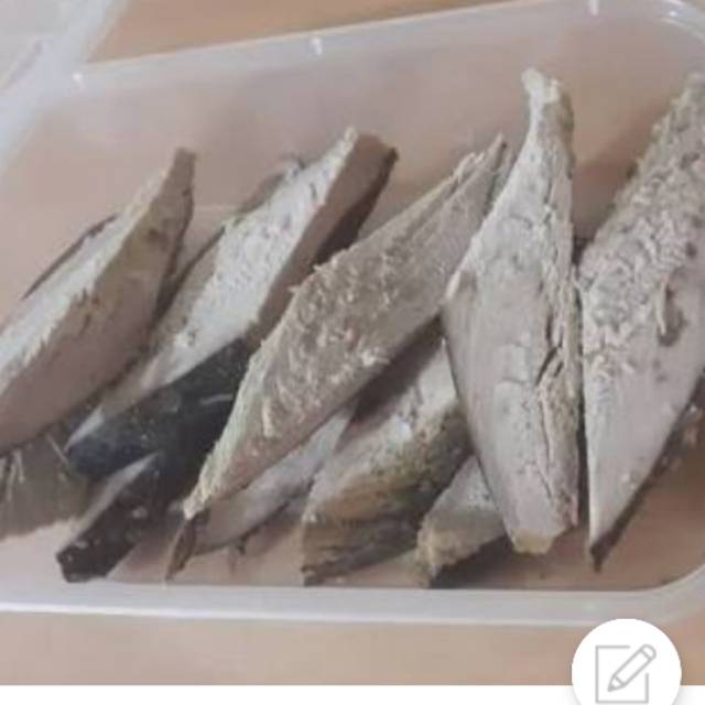 

Ikan pindang iris 1 pcs
