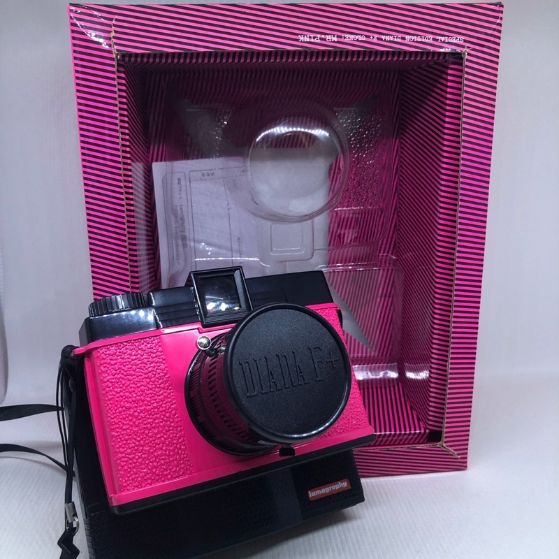 Lomography Diana F+ Camera and Flash Mr Pink Edition