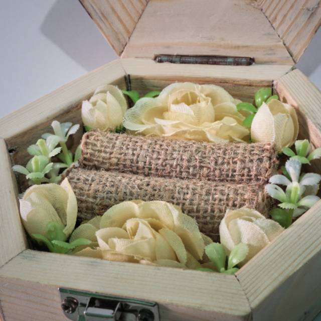 Kotak cincin seserahan rustic