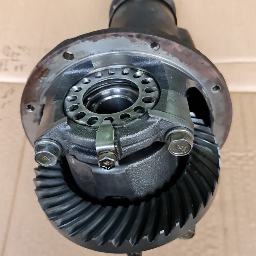Gardan suzuki jimny LSD limited slip deferential 11x45 bonggol besar bisa untuk 8x41