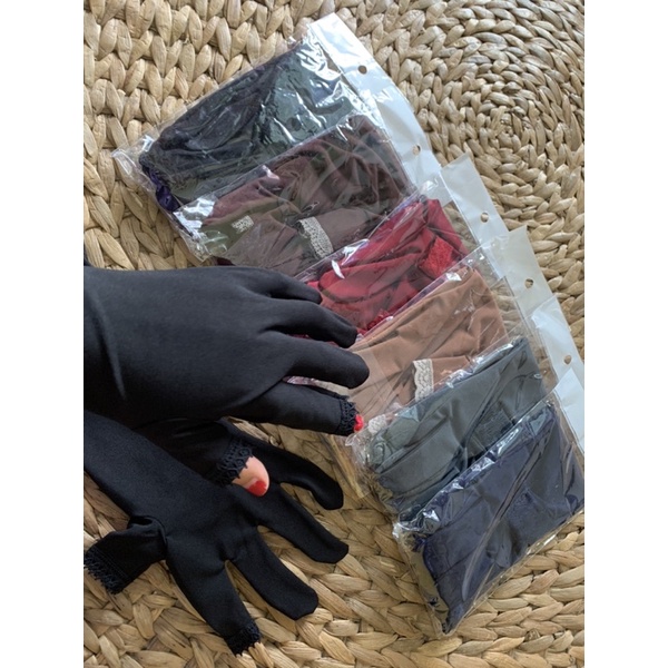 sarung tangan bolong jempol renda