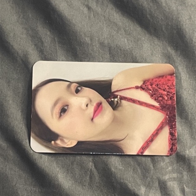 yeri photocard la rouge photobook version
